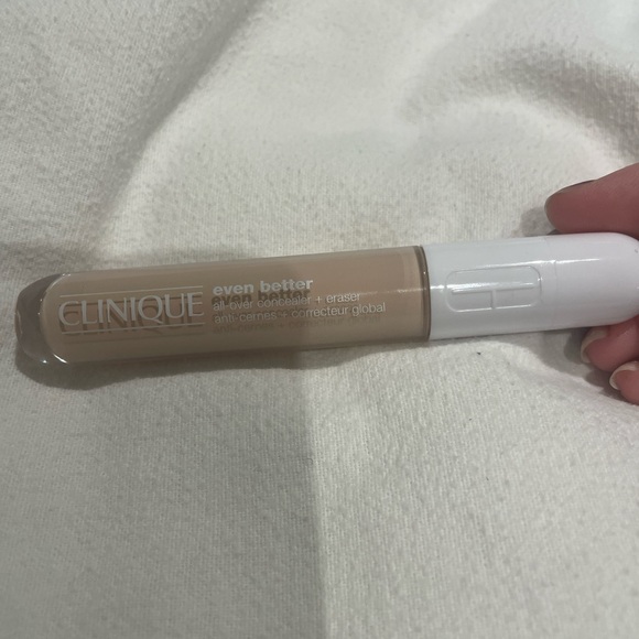 Clinique concealer makeup shade even better NEVER used - Picture 1 of 2